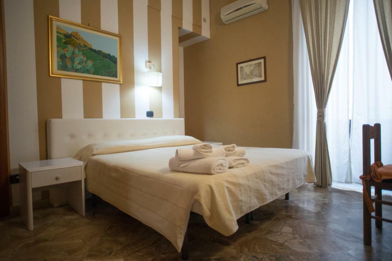 B&B Kolymbetra Agrigento Buitenkant foto