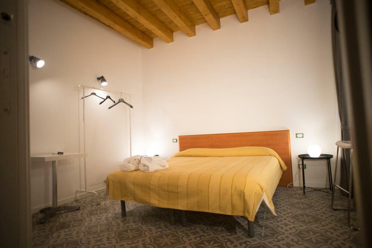 B&B Kolymbetra Agrigento Buitenkant foto