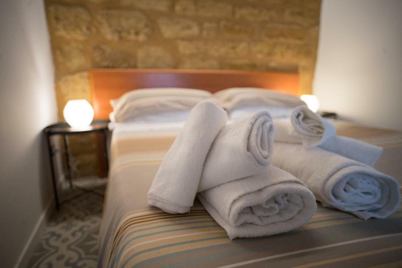 B&B Kolymbetra Agrigento Buitenkant foto